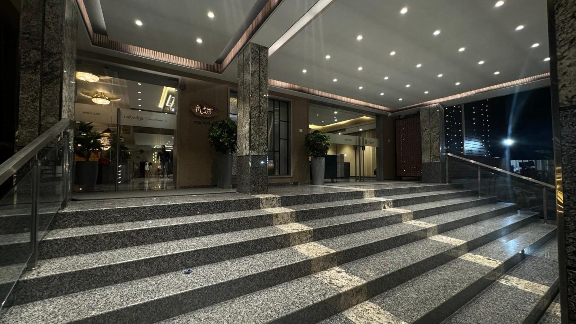 The Pavilion Park Resort ماليغاؤن المظهر الخارجي الصورة
