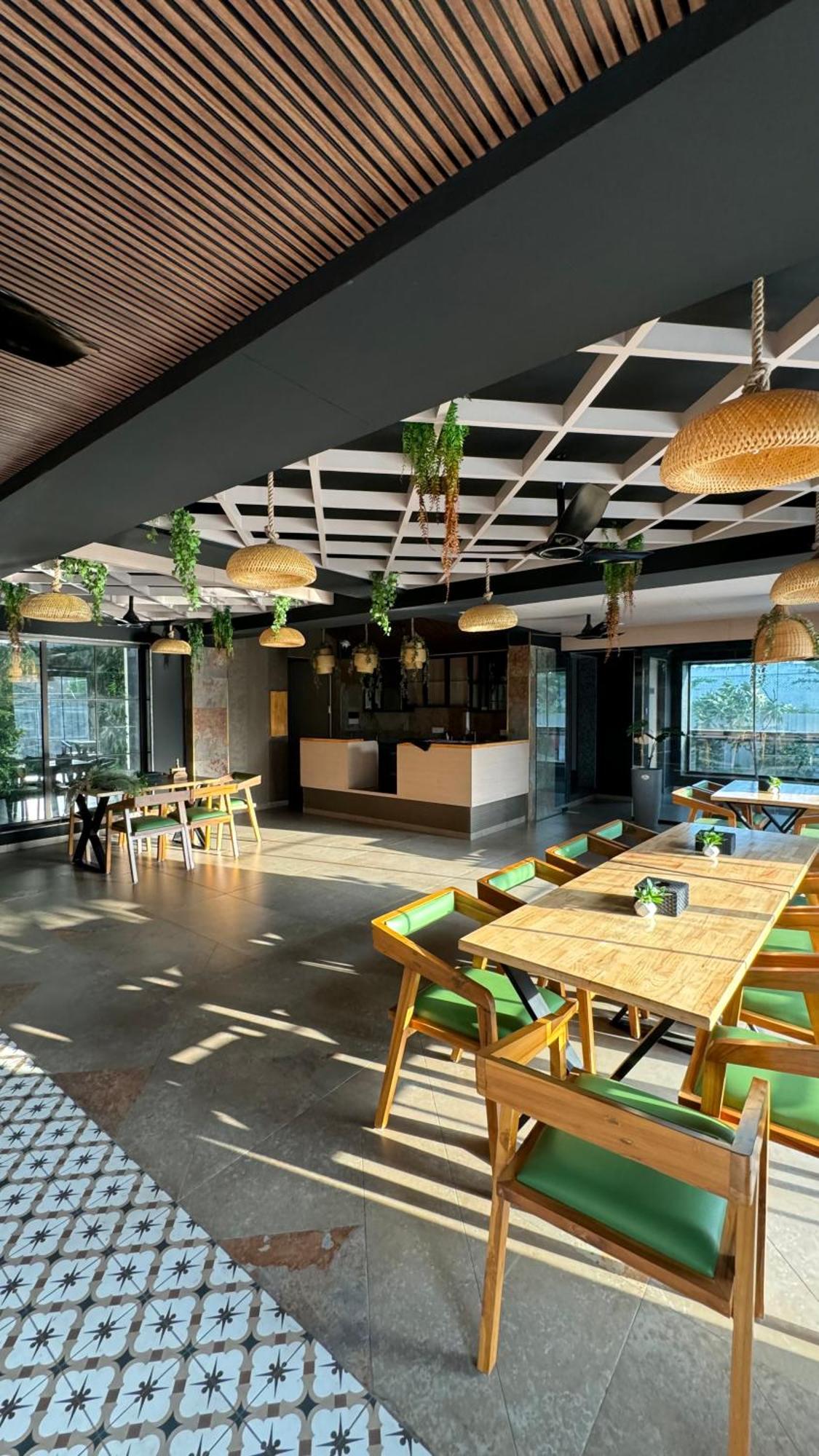 The Pavilion Park Resort ماليغاؤن المظهر الخارجي الصورة